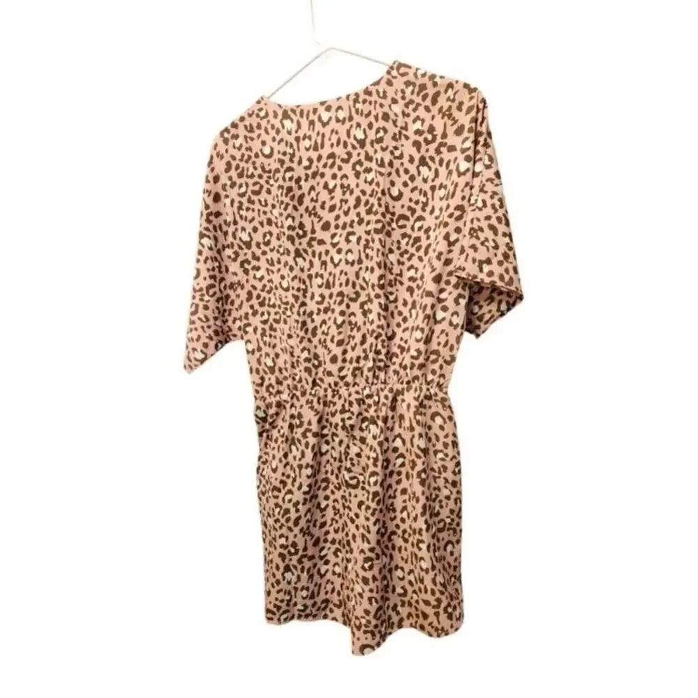 NWT Pretty Garden Size Medium‎ Pink Short Sleeve Cheetah Print Romper New